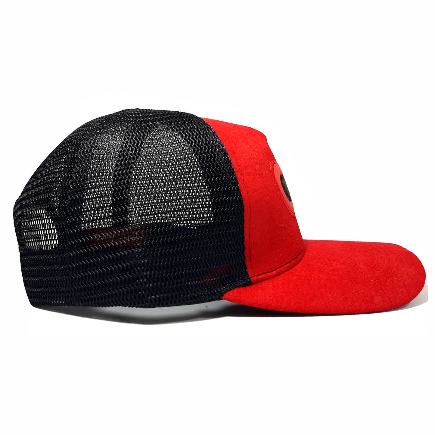 Gorra Magno Ojos Bordados