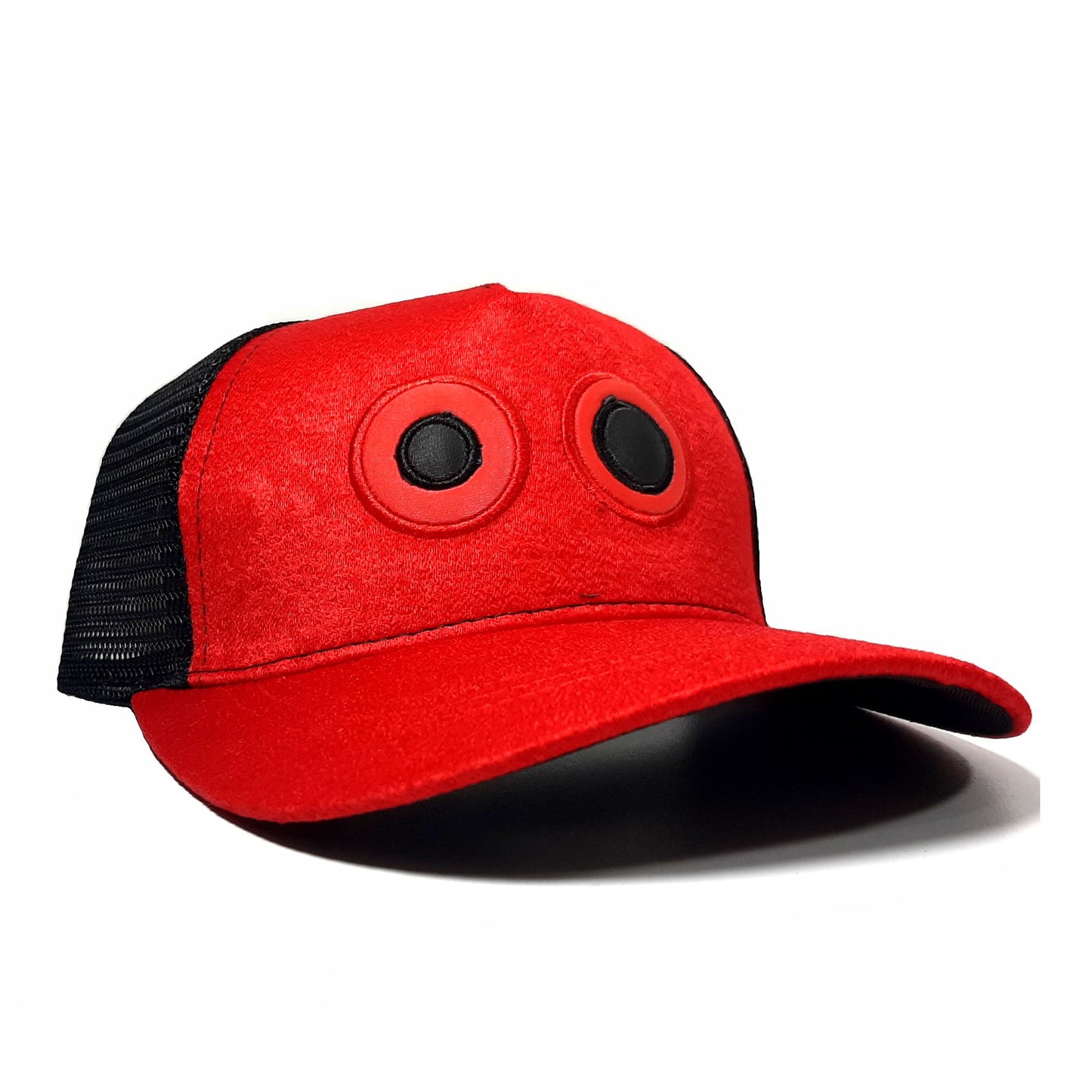 Gorra Magno Ojos Bordados